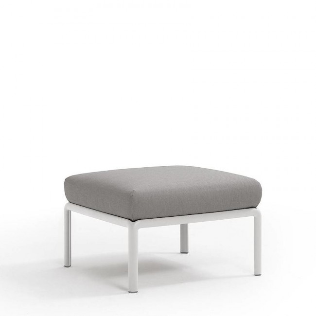 Приставний пуф Komodo Pouf Bianco Grigio (40369.00.163) | Фотогалерея товарів | Вілла Ванілла Приставний пуф Komodo Pouf Bianco Grigio від виробника Nardi, артикул (40369.00.163)|Фото в інтерьєрі|Офіційний імпортер ➜ Вілла Ванілла