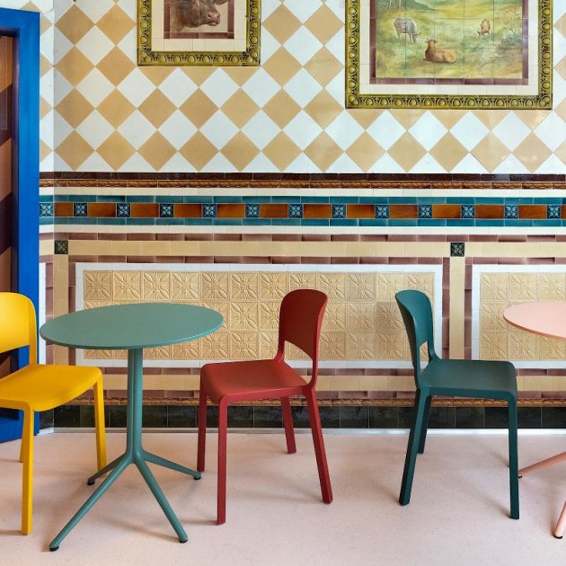 Каталог фото | Вуличний стілець Dome 260 Yellow (260gi) - Стільці для літніх кафе Pedrali | Вілла Ванілла
