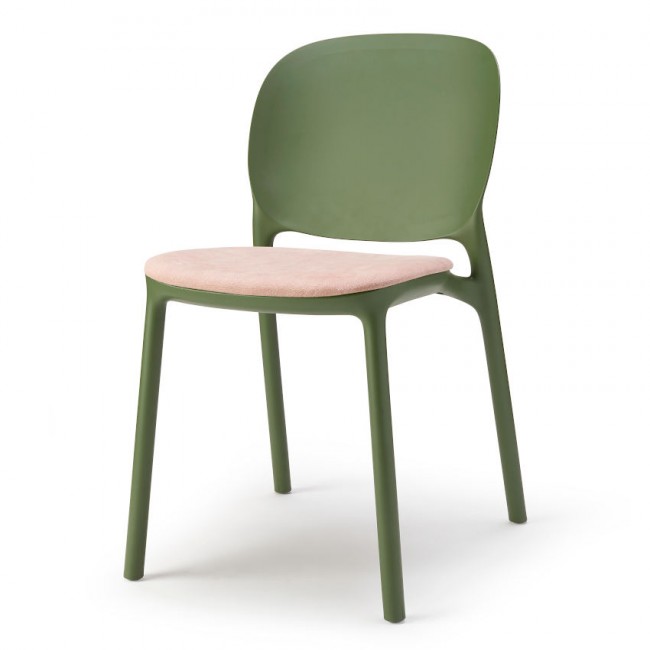 Стілець Hug 2381 Olive Light Pink від виробника S•CAB, артикул (238156-L1-D4)|Фото в інтерьєрі|Офіційний імпортер ➜ Вілла Ванілла