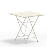 Складаний стіл Step 70x70 Ivory White (ST7070.BS) від Vermobil |Переглянути розділ: Обідні столи Складаний стіл Step 70x70 Ivory White (ST7070.BS) від Vermobil | Вигляд у просторі | Villa Vanilla
